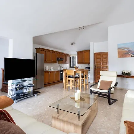 Casa Tom - Spacious Holiday With Heated Pool 산미겔데아보나