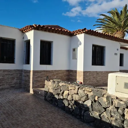 Villa Casa Tom - Spacious Holiday With Heated Pool San Miguel de Abona