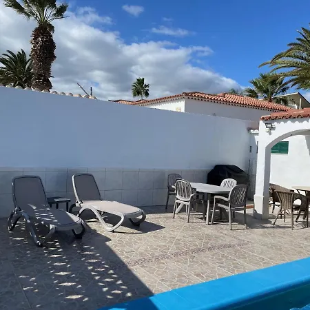Casa Tom - Spacious Holiday With Heated Pool